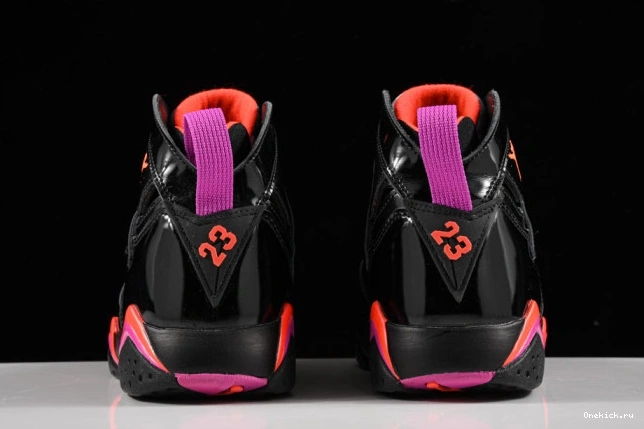 One Kick Black Retro 7 Air Patent 313358-006 Jordan 0802